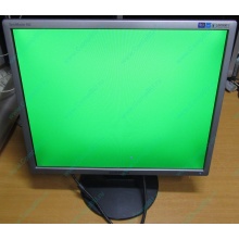 Монитор 19" Samsung SyncMaster 943N на экране малозаметные царапинки (Тюмень)
